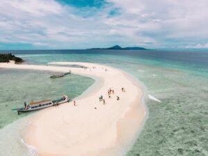 Friady Desak Gubernur Jadikan Maluku Pusat Devisa