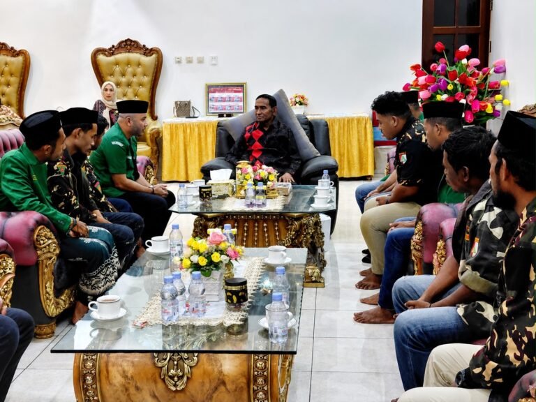 Wali Kota Tual Topang Pelantikan GP Ansor, Siap Kawal Program Kebun